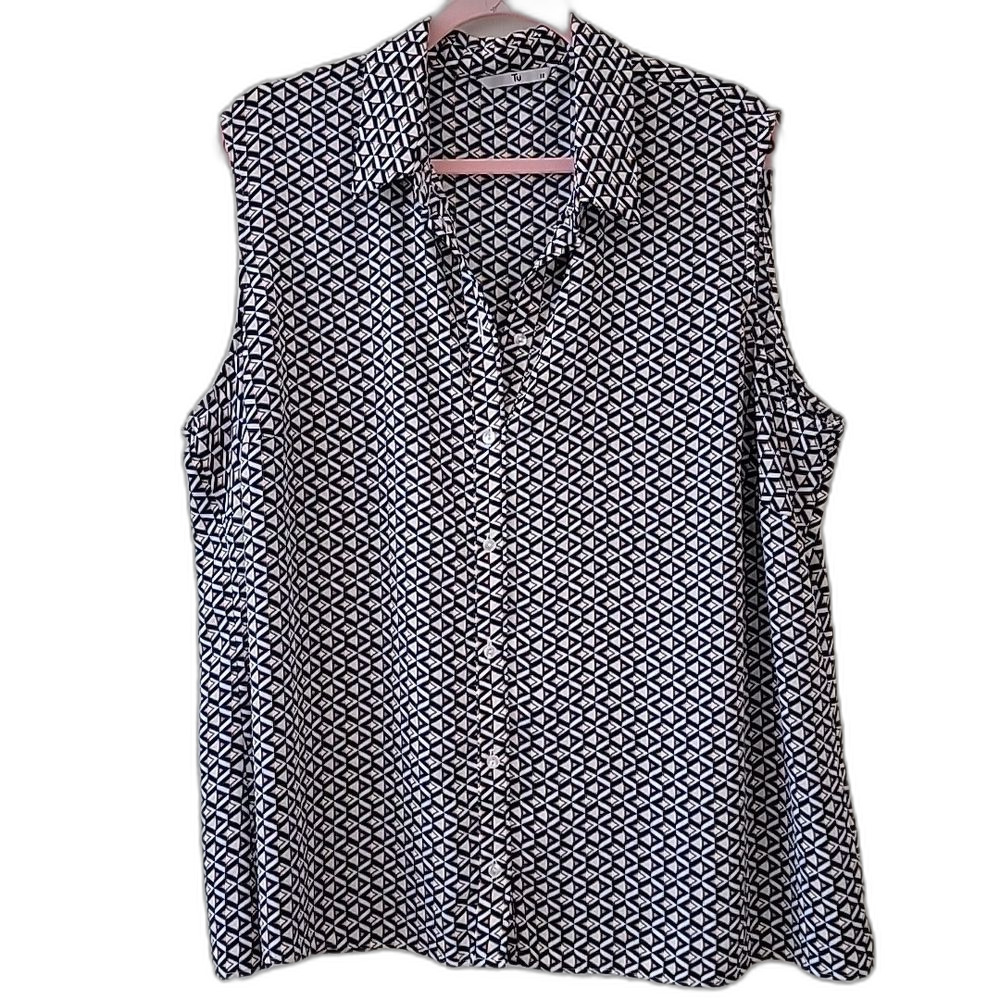 Tu Chic Geometric Patterned Sleeveless Blouse Blue Cream Size 22